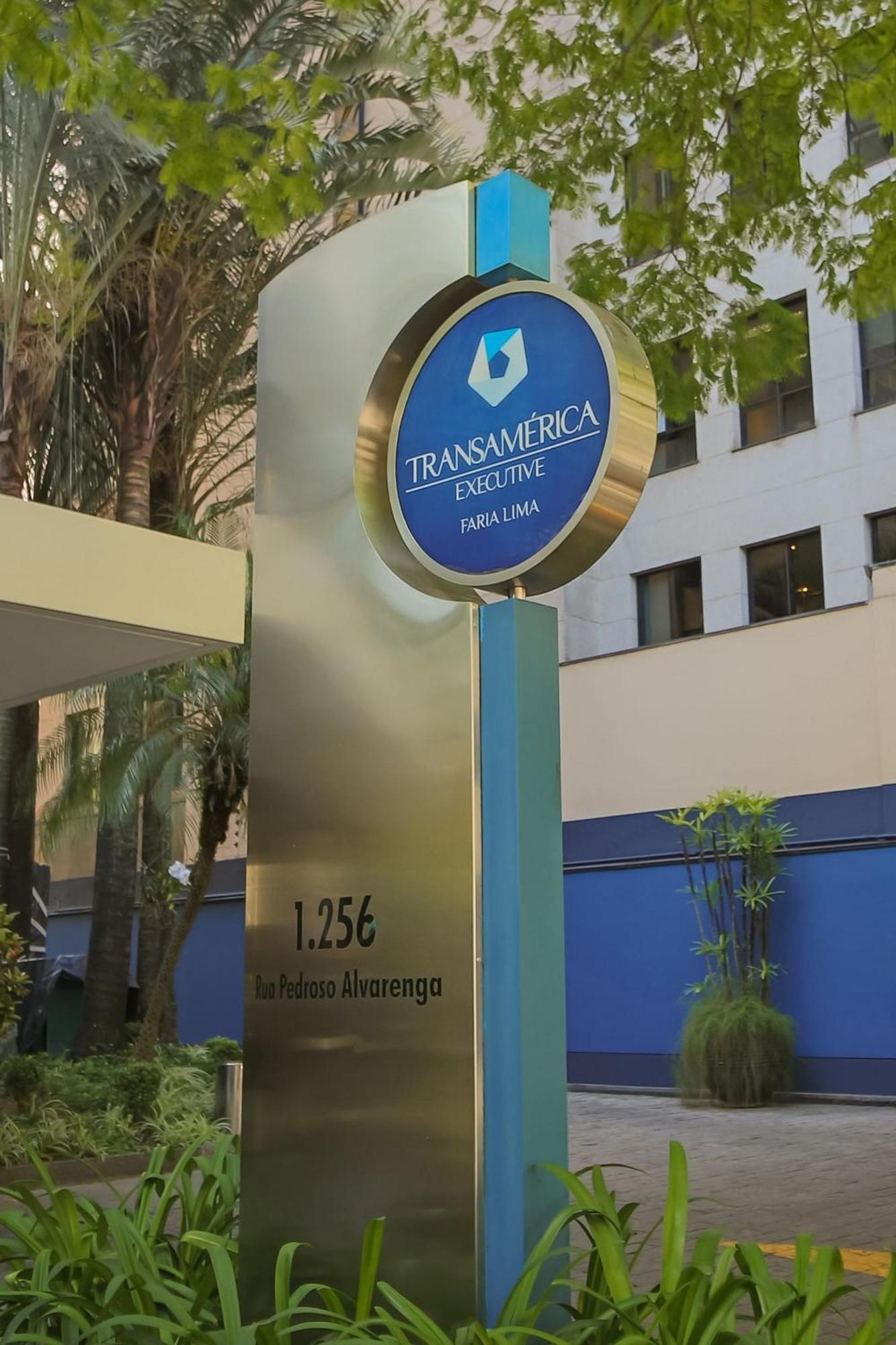Apartamento 503 Flat Particular Dentro Do Transamerica Faria Lima + Sofa-cama!